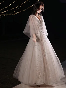 Luxusné Súd Vlak Večerné Šaty Elegantné tvaru Osvetlenia Polovičný Rukáv Krásne Nášivka Flitrami Klasické Tylu Šaty