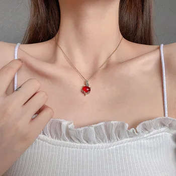 Red fox titánové ocele náhrdelník žena univerzálne svetlo luxusný módny prívesok osobnosti malom dave clavicle reťazca web celebri