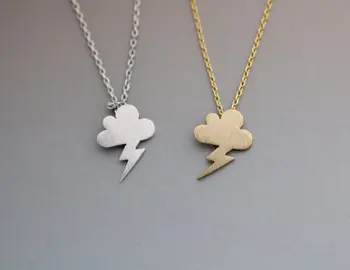 Sedmokrásky Jednoduchý Dizajn Malý Oblak Lightning Náhrdelník & Prívesok Slávny temný mrak a Blesk Náhrdelníky golier de la mujer